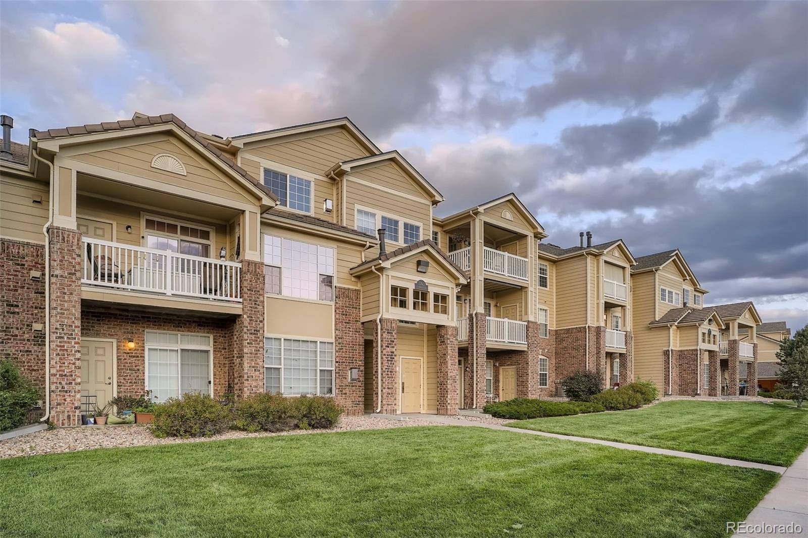 Aurora, CO 80019,5763 N Gibralter WAY #2-301