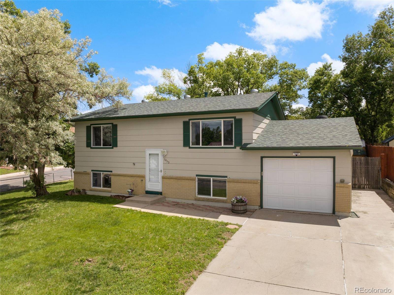 Colorado Springs, CO 80910,3435 Knotwood DR