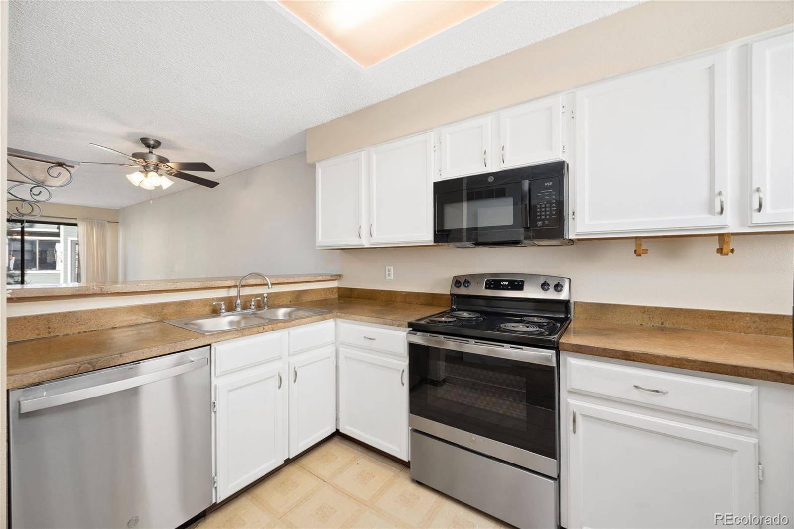 Lakewood, CO 80227,8767 W Cornell AVE #3