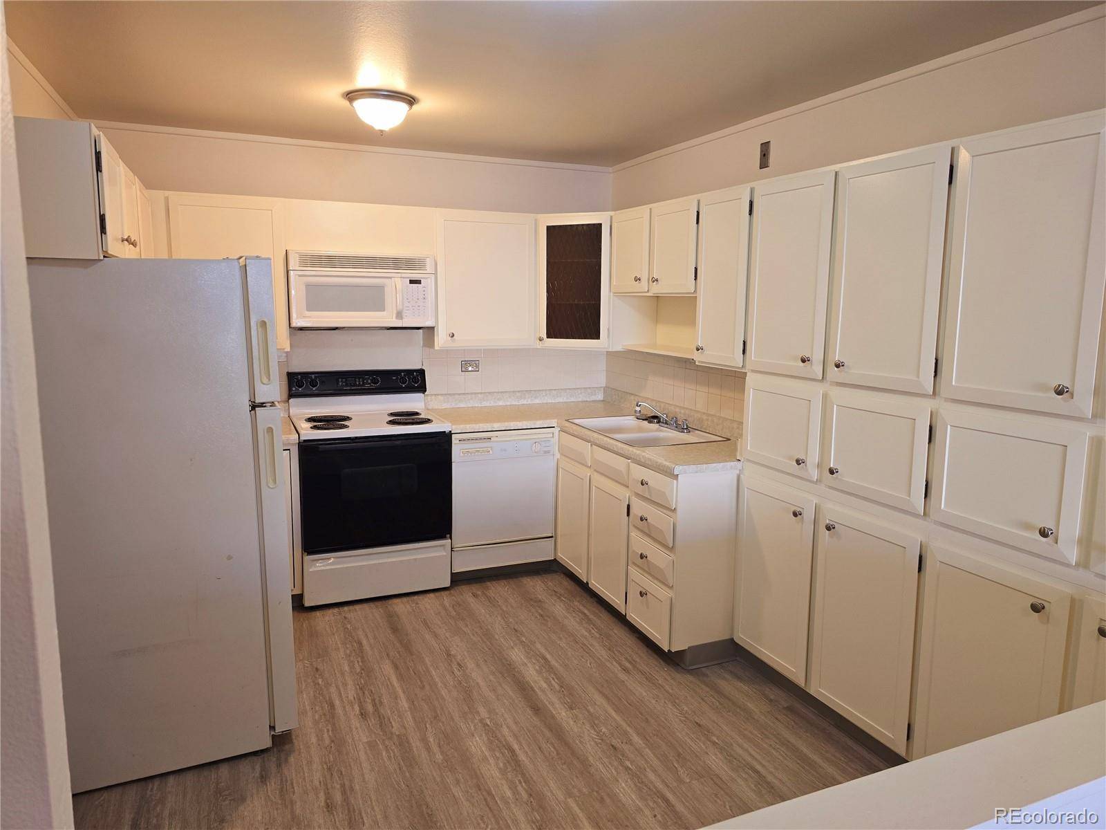 Denver, CO 80247,600 S Clinton ST #3A