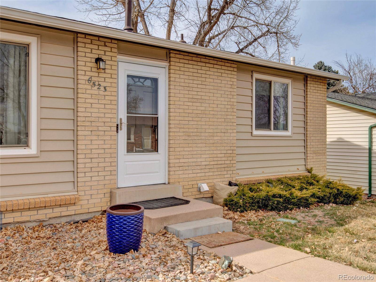 Littleton, CO 80123,6523 S Field WAY