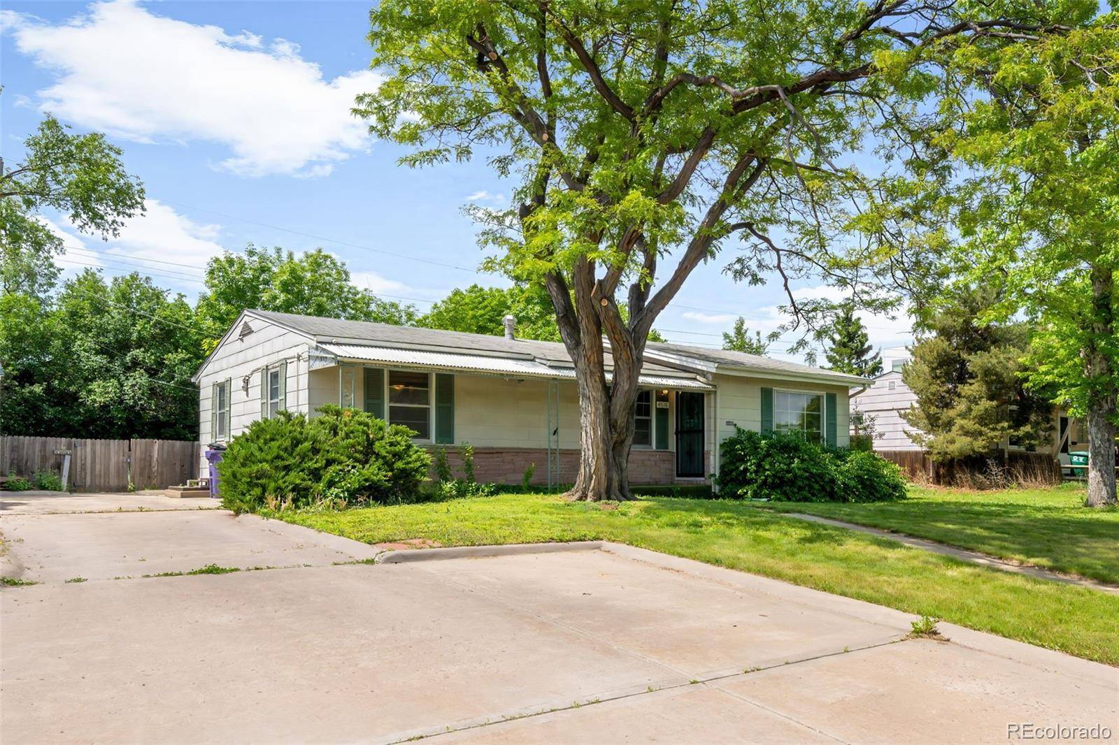 Denver, CO 80222,4616 E Yale AVE