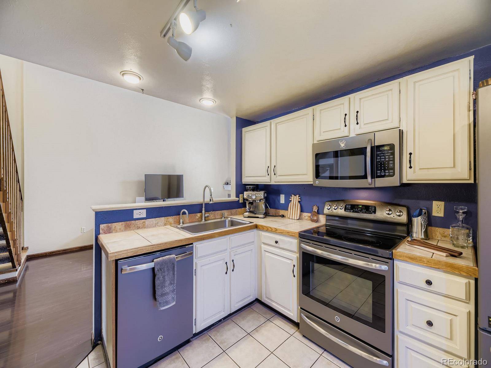 Littleton, CO 80128,8878 W Plymouth AVE