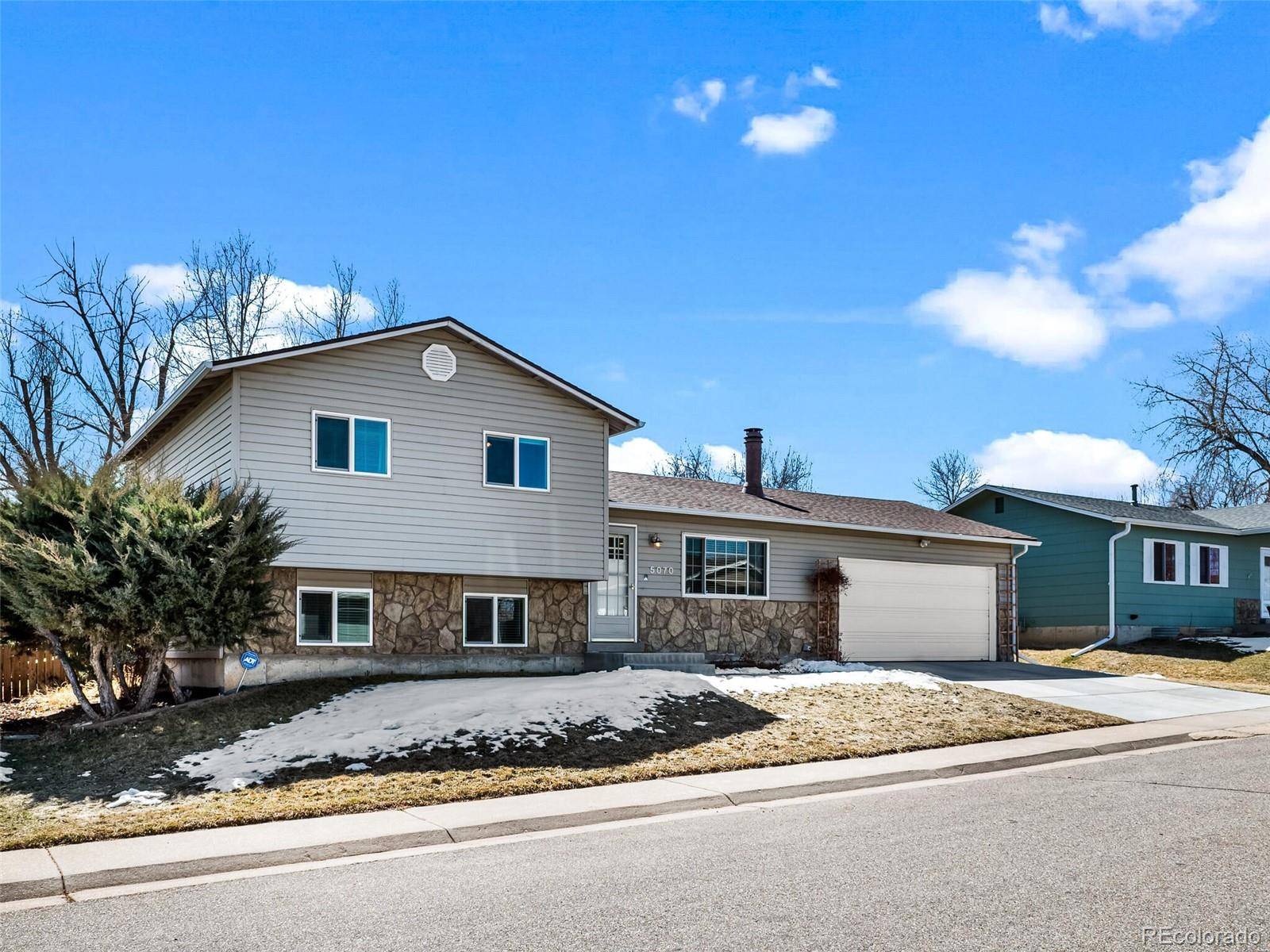 Centennial, CO 80121,5070 E Peakview AVE