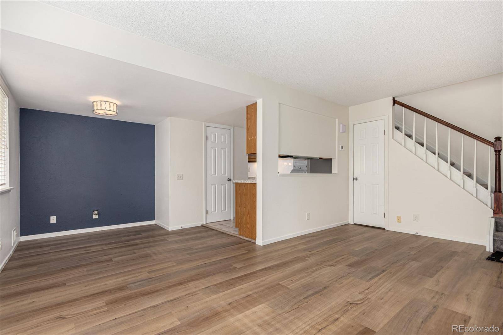 Denver, CO 80237,9255 E Lehigh AVE #211