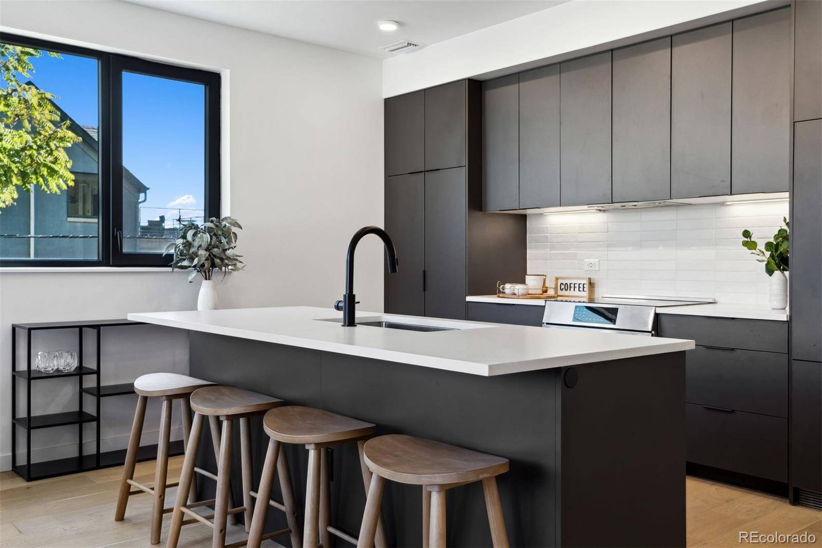 Denver, CO 80218,1601 Park AVE #216