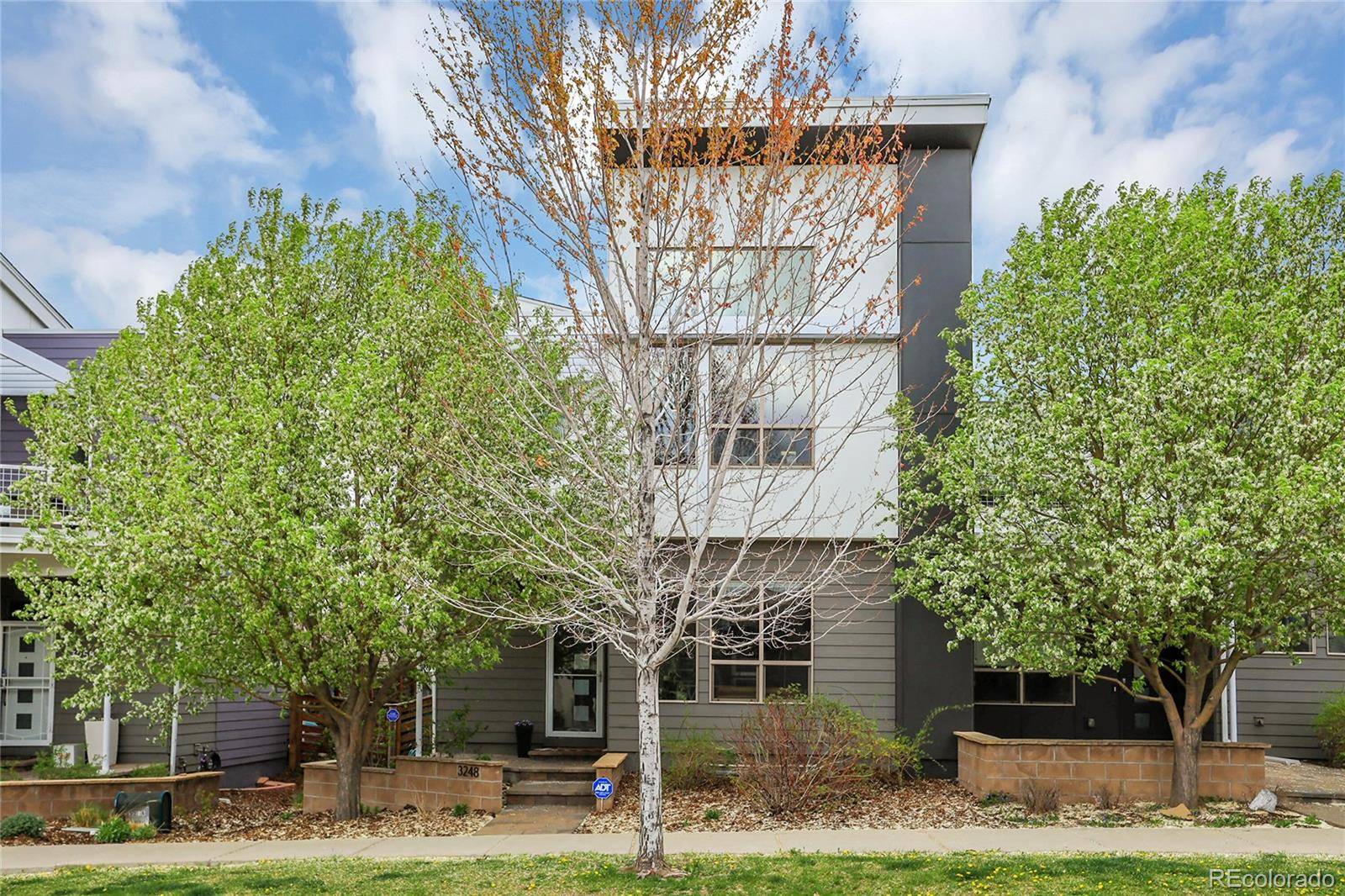 Denver, CO 80238,3248 Syracuse ST