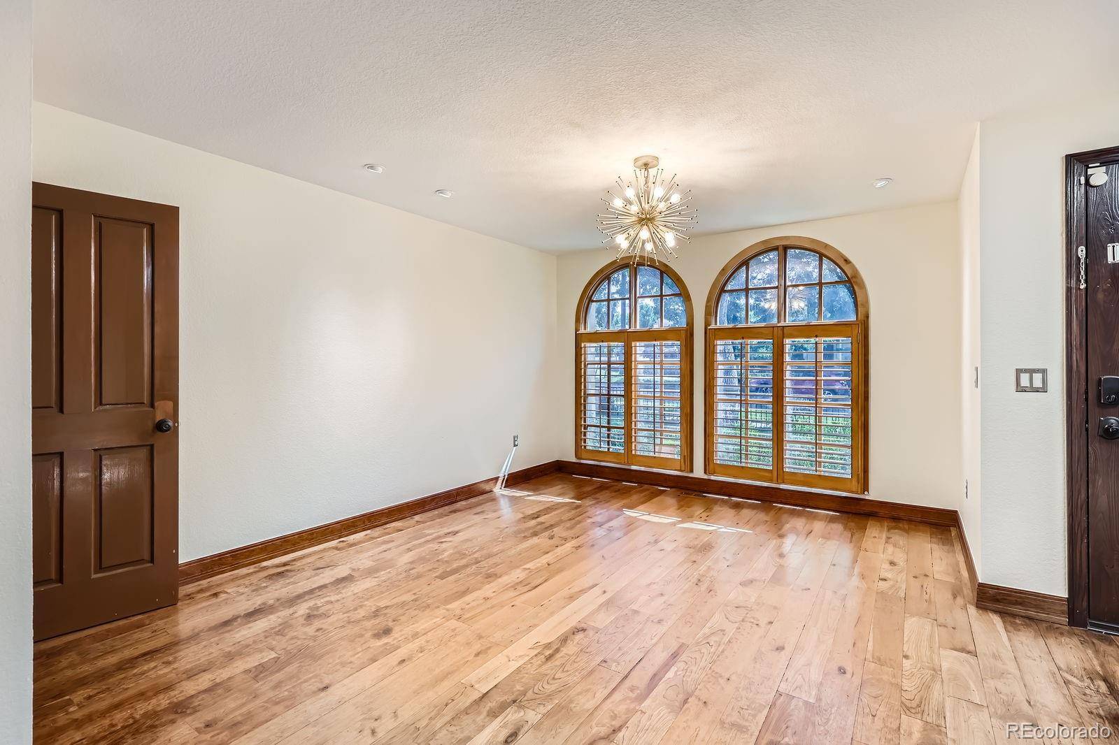 Denver, CO 80206,563 Clayton ST