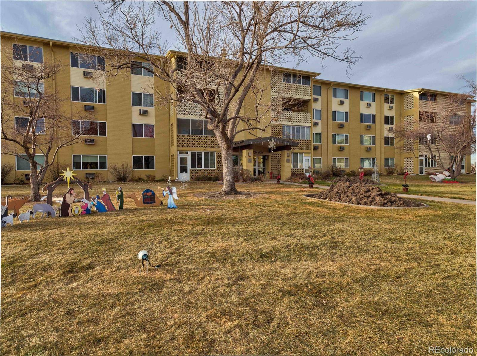 Denver, CO 80247,585 S Alton WAY #5D