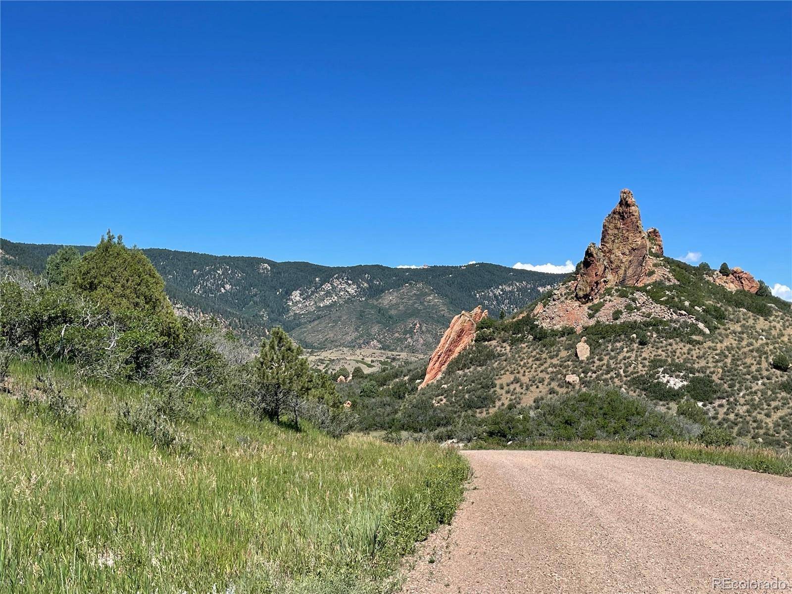 Larkspur, CO 80118,5814 Country Club DR