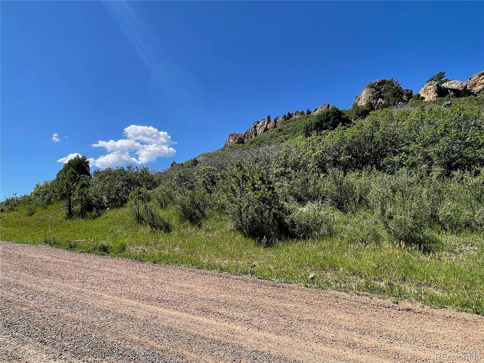 Larkspur, CO 80118,5814 Country Club DR