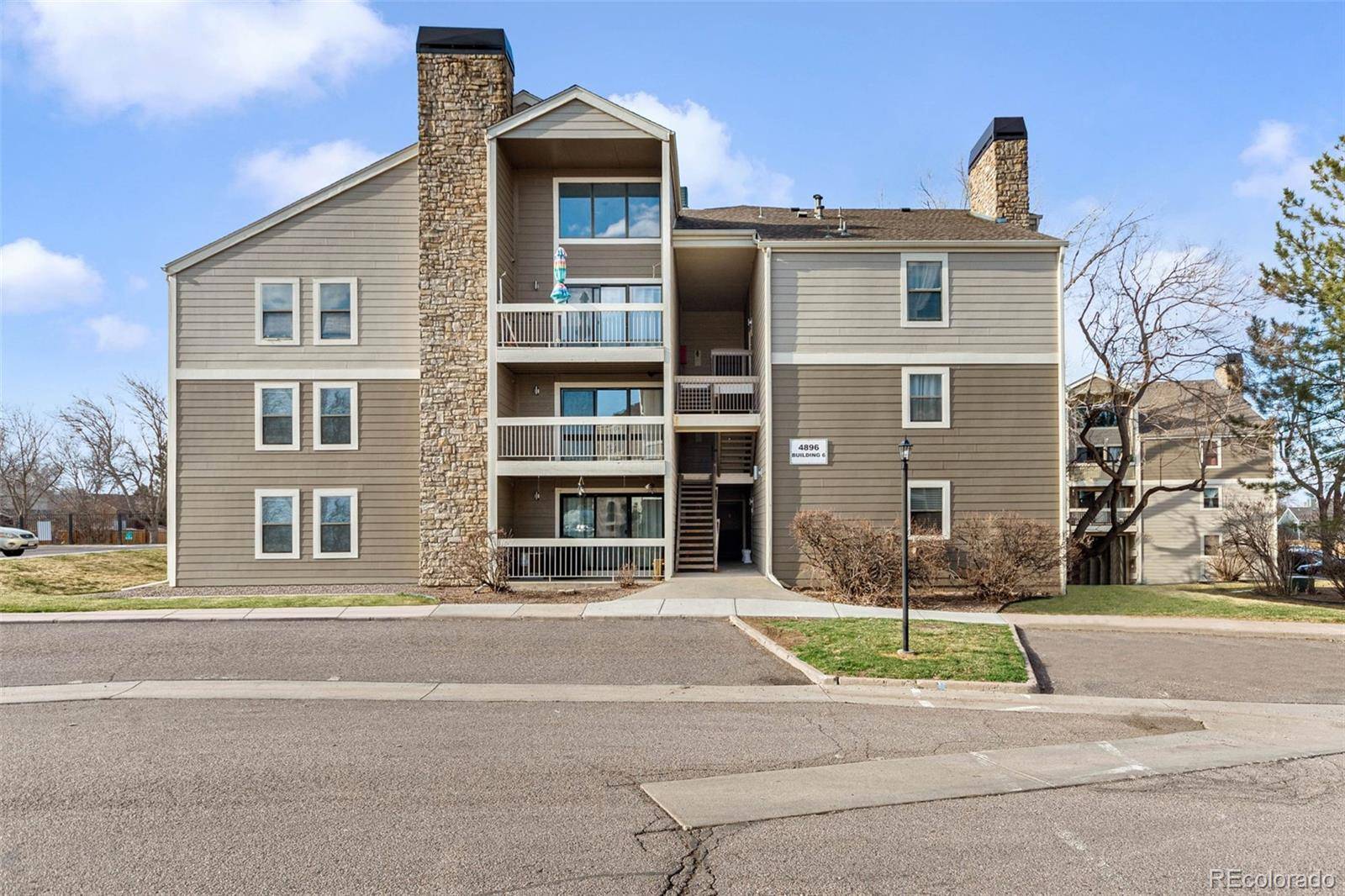 Littleton, CO 80123,4896 S Dudley ST #6-8