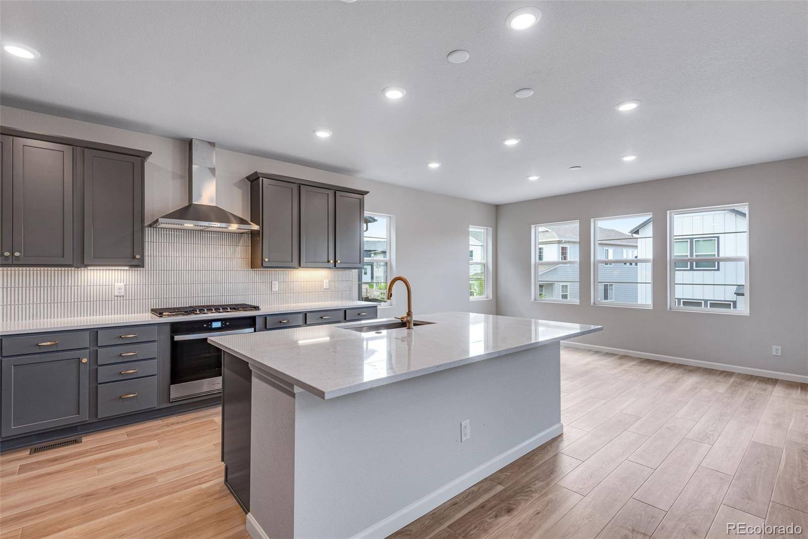 Littleton, CO 80125,8585 Eckley ST
