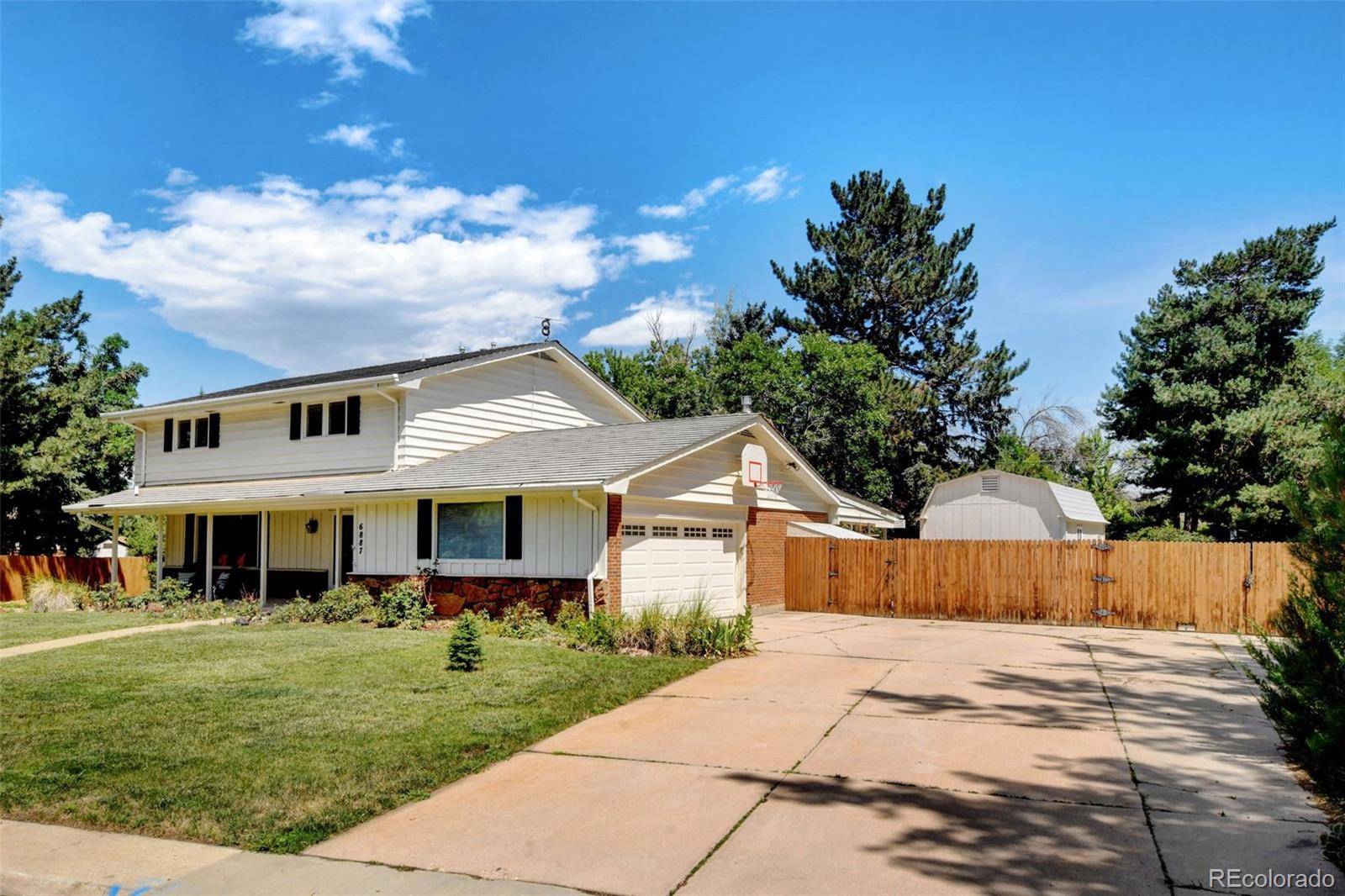 Centennial, CO 80122,6887 S Franklin CIR