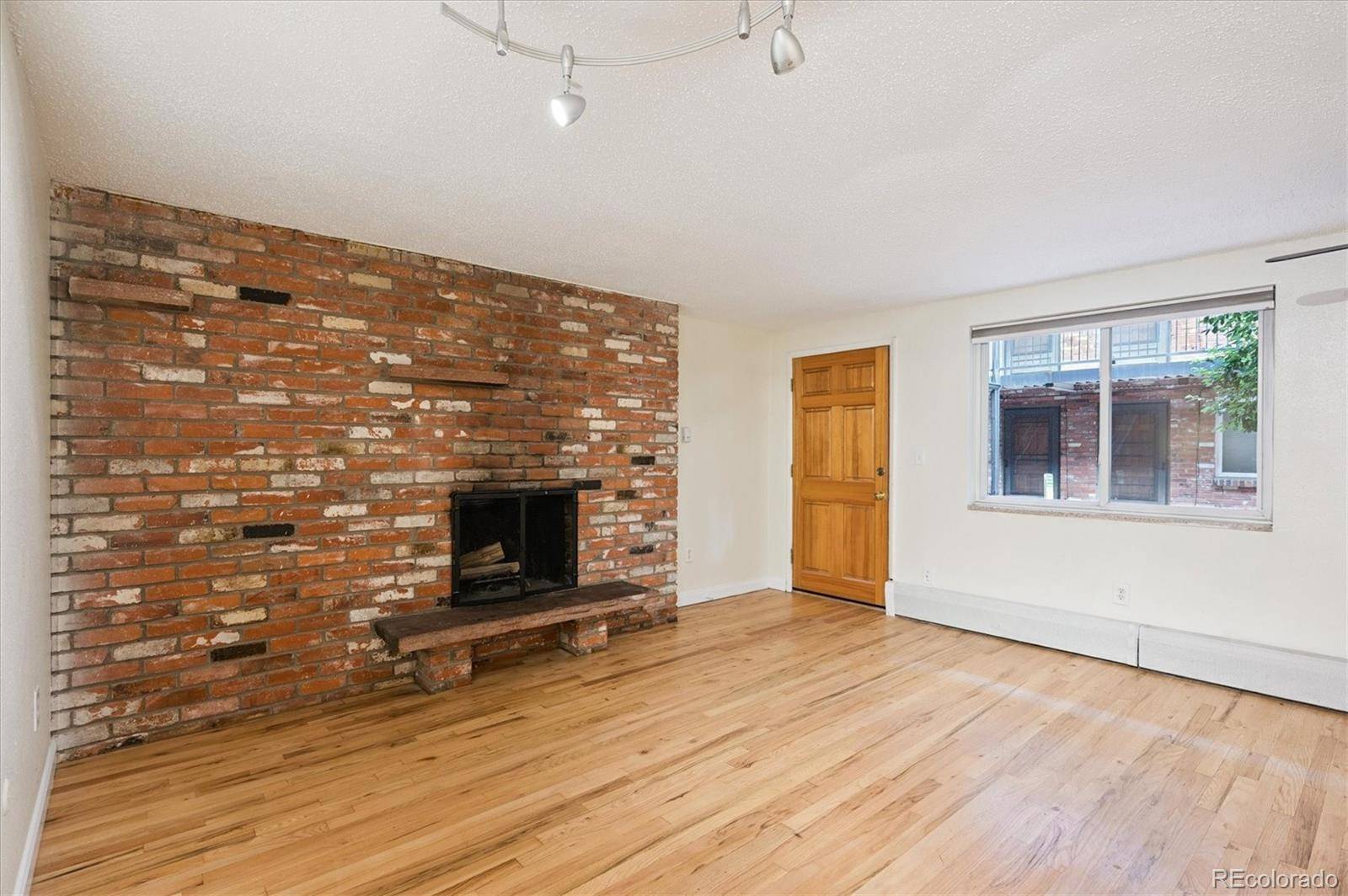 Denver, CO 80209,155 S Pennsylvania ST #107