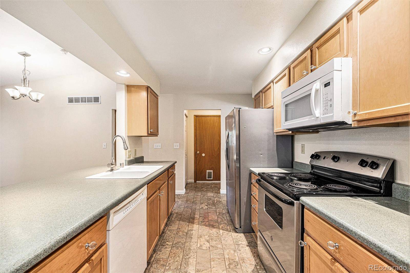 Aurora, CO 80013,2043 S Salida ST