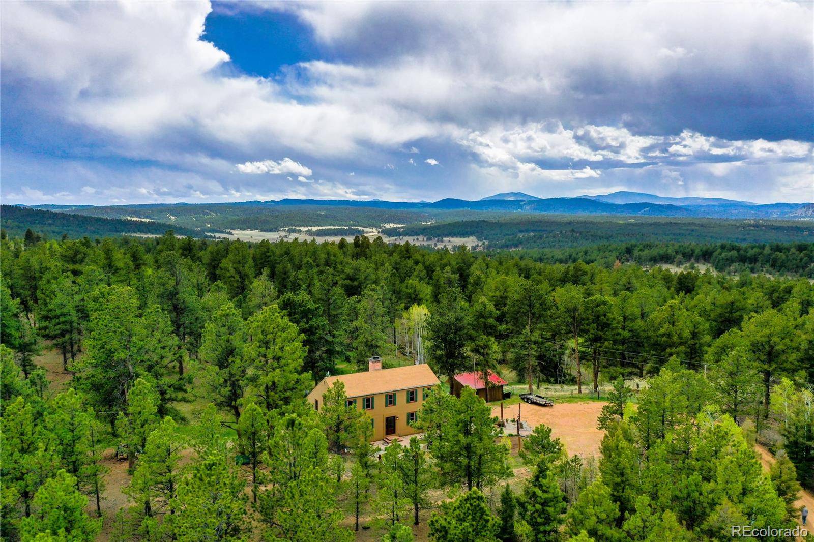 Florissant, CO 80816,688 Obsidian DR