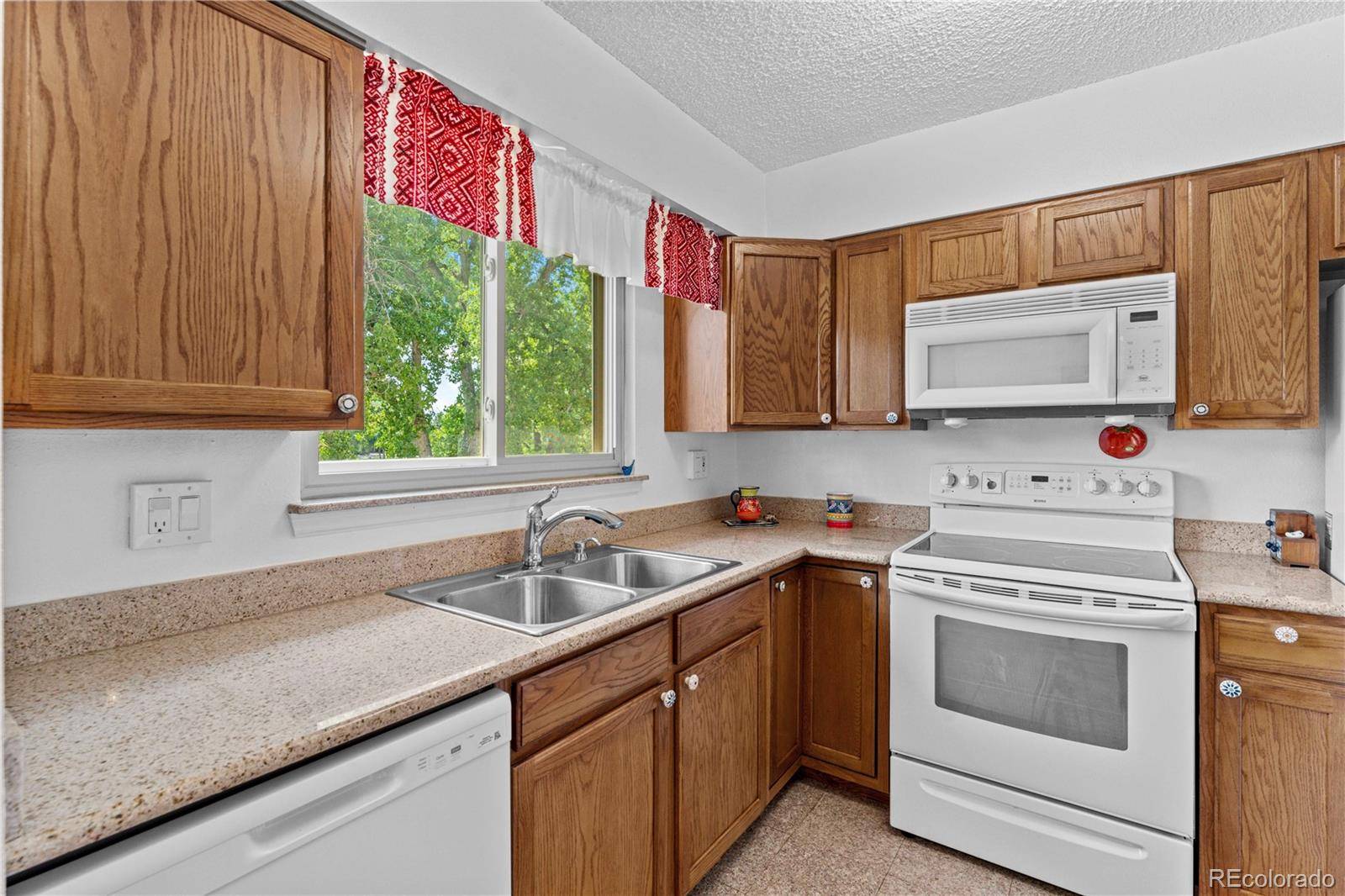 Centennial, CO 80122,532 E Highline CIR