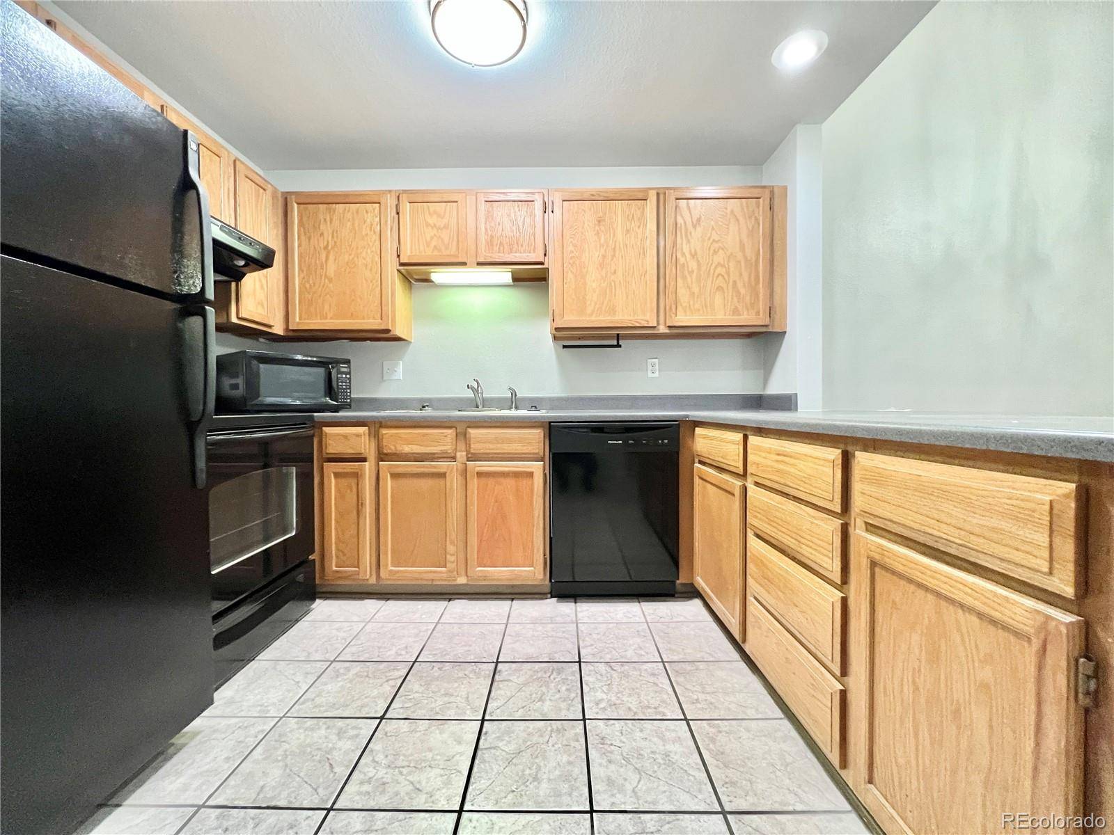 Aurora, CO 80014,2280 S Oswego WAY #302
