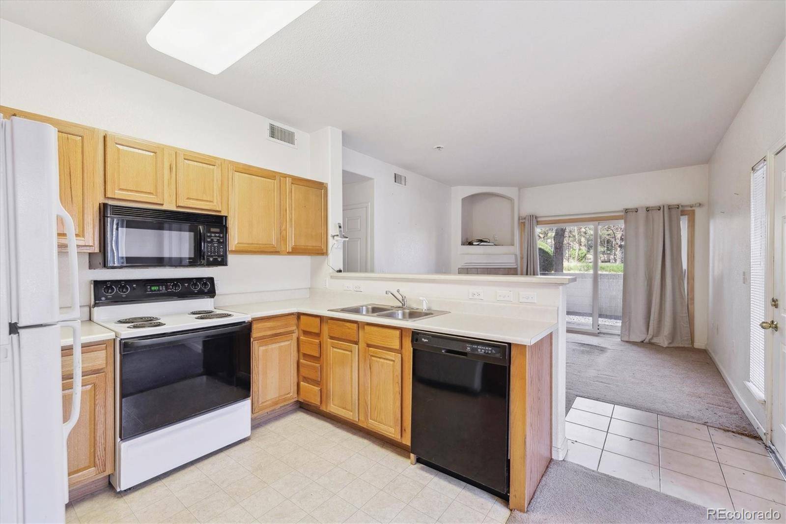 Littleton, CO 80123,4875 S Balsam WAY #6-102