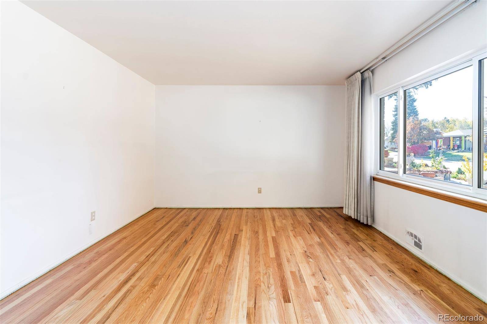 Denver, CO 80219,1930 S Patton CT