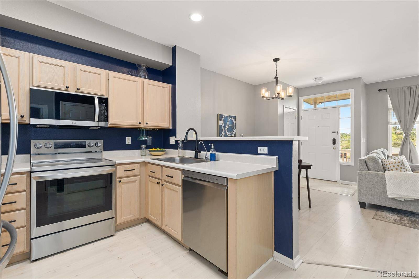 Centennial, CO 80122,5555 E Briarwood AVE #1404
