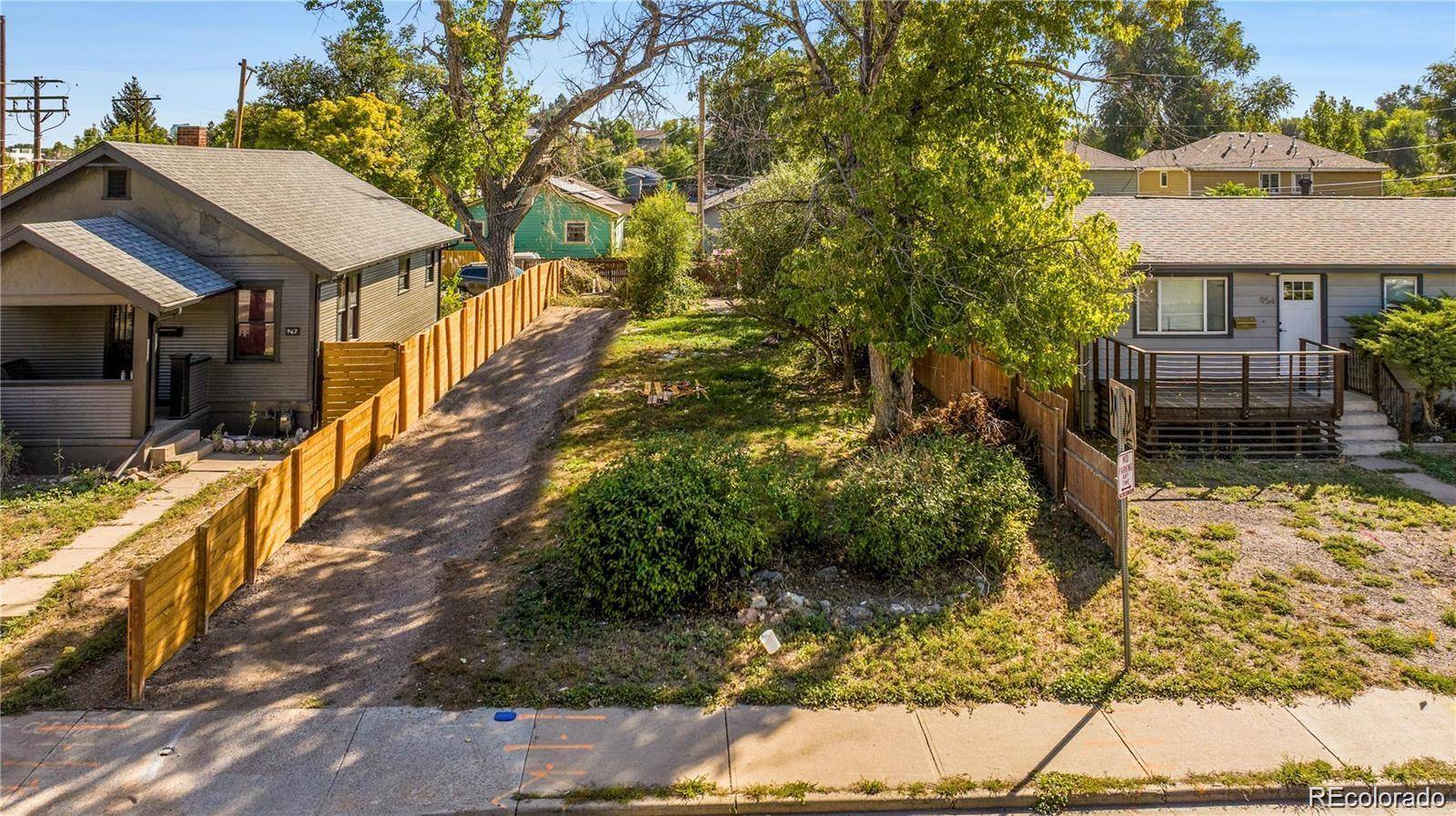 Denver, CO 80204,960 Perry ST