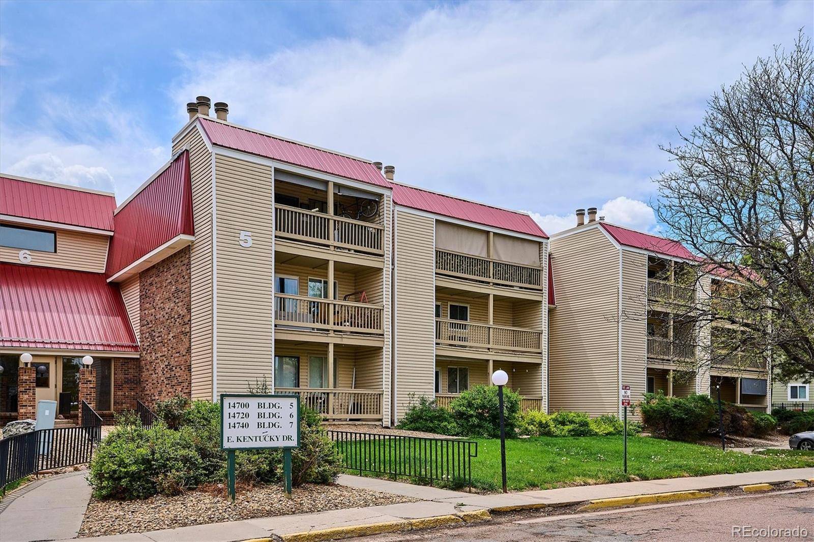 Aurora, CO 80012,14700 E Kentucky DR #524