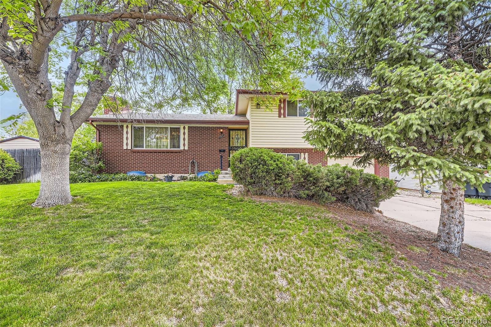 Lakewood, CO 80232,1462 S Dudley ST