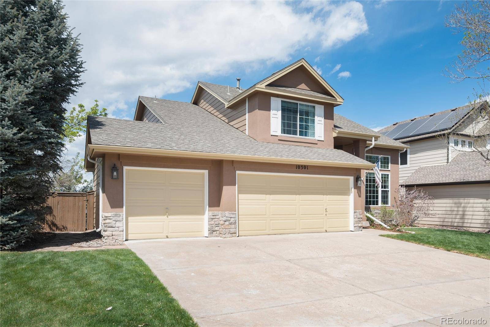 Highlands Ranch, CO 80129,10301 Royal Eagle LN