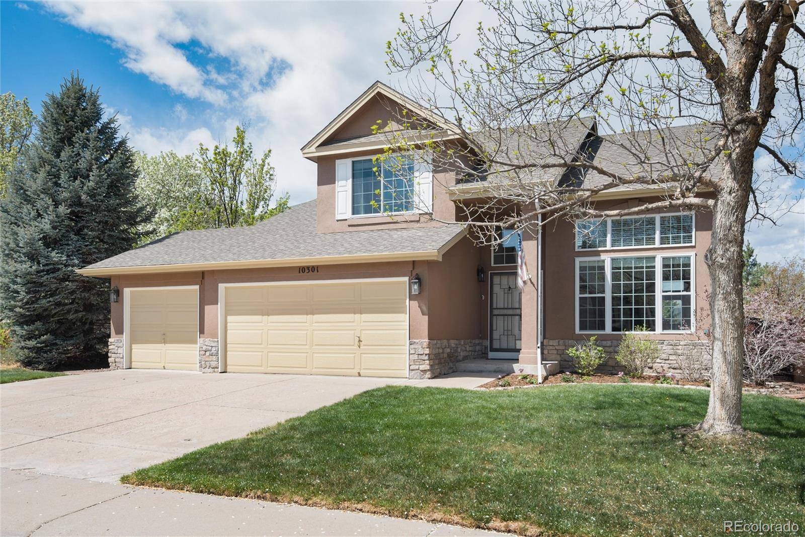 Highlands Ranch, CO 80129,10301 Royal Eagle LN