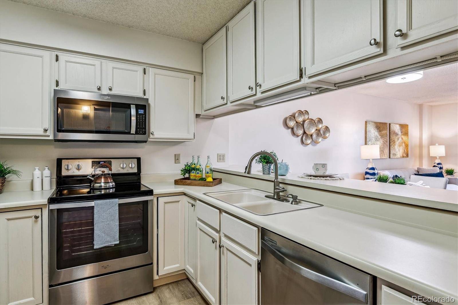 Denver, CO 80237,7420 E Quincy AVE #304