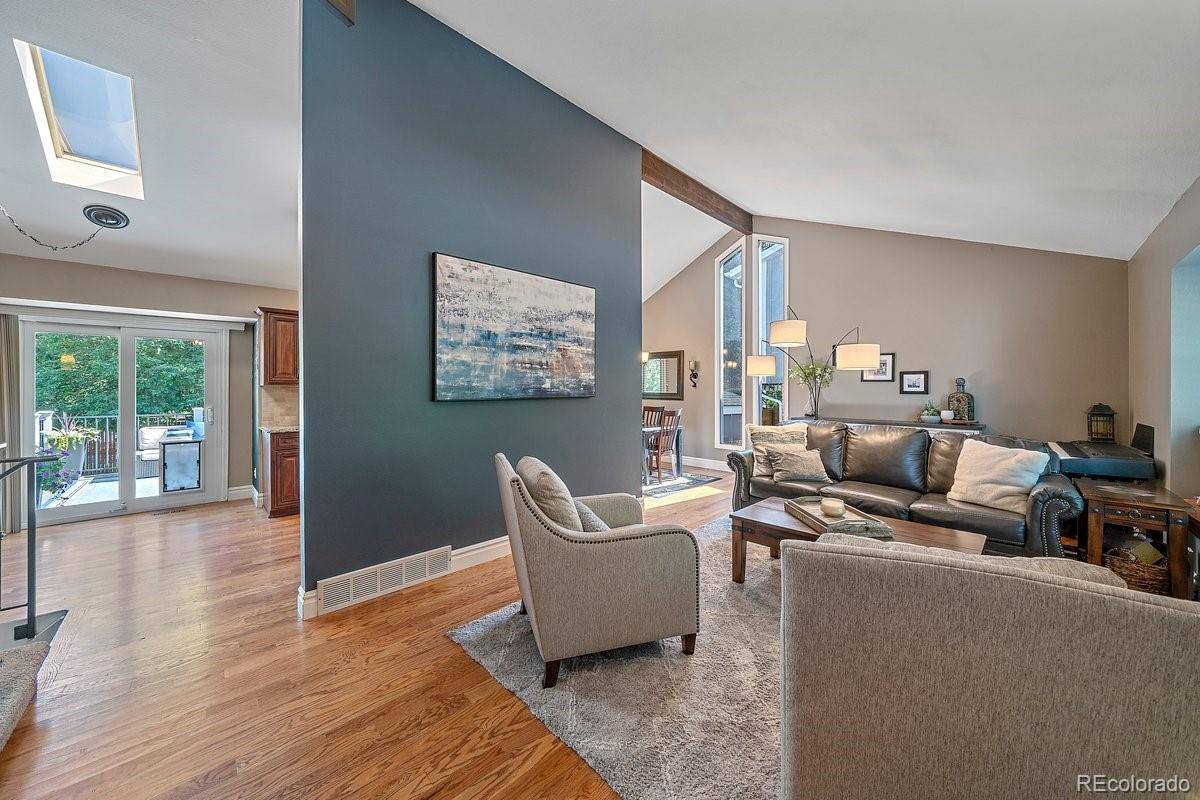 Centennial, CO 80112,6163 E Mineral DR
