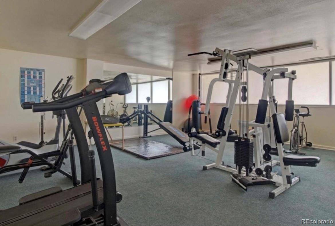 Colorado Springs, CO 80910,411 Lakewood CIR #B-915