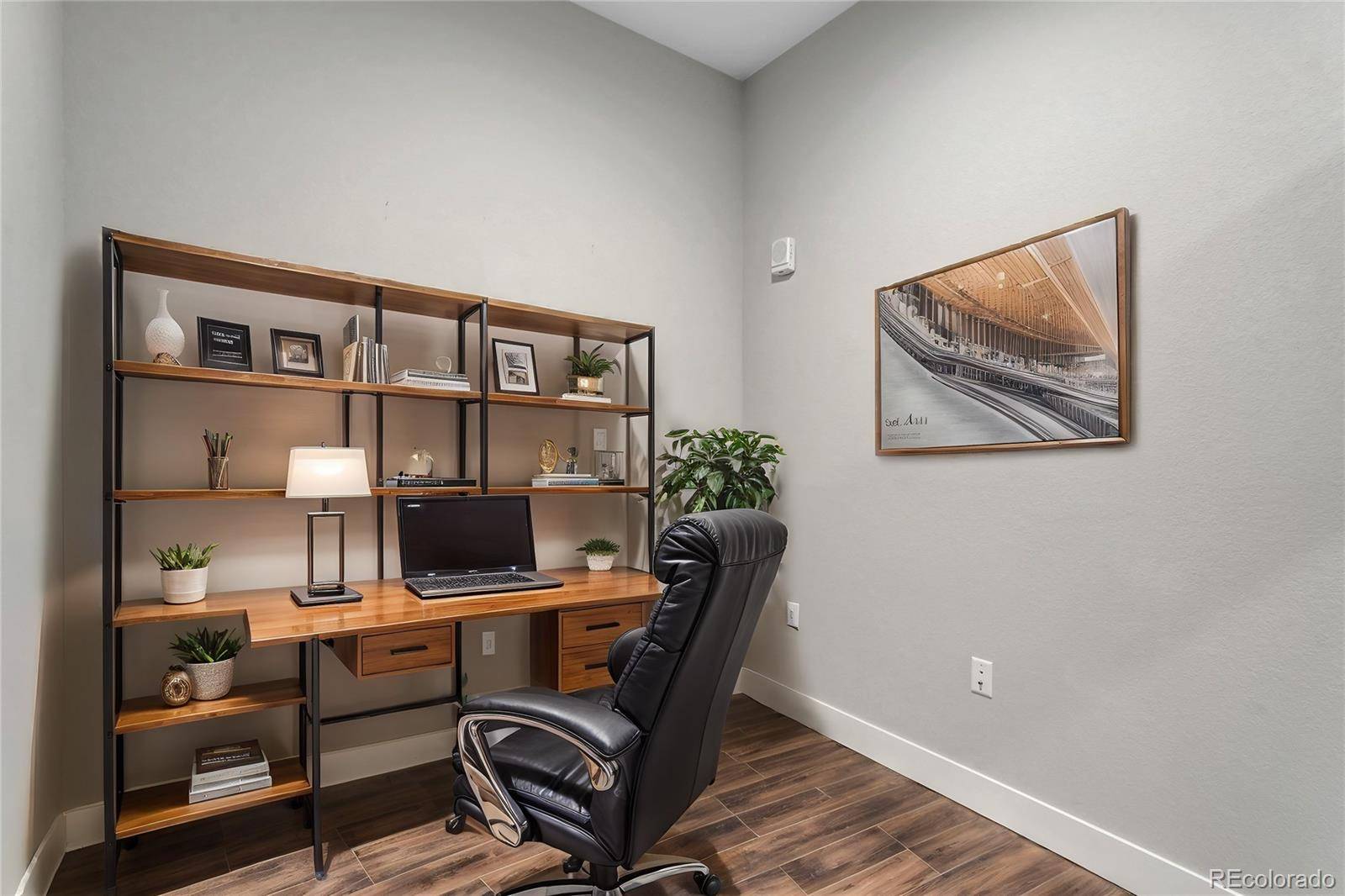 Denver, CO 80230,6618 E Lowry BLVD #210