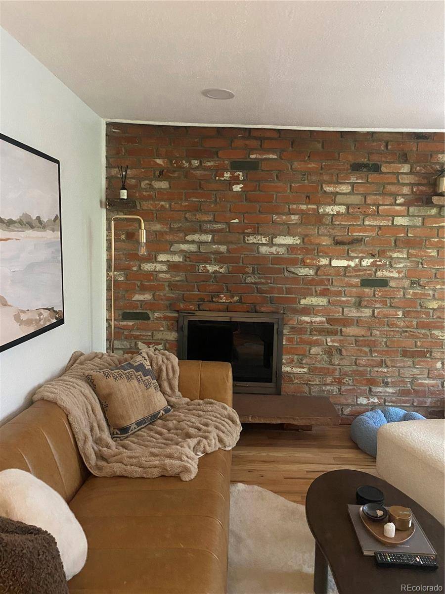 Denver, CO 80209,155 S Pennsylvania ST #209