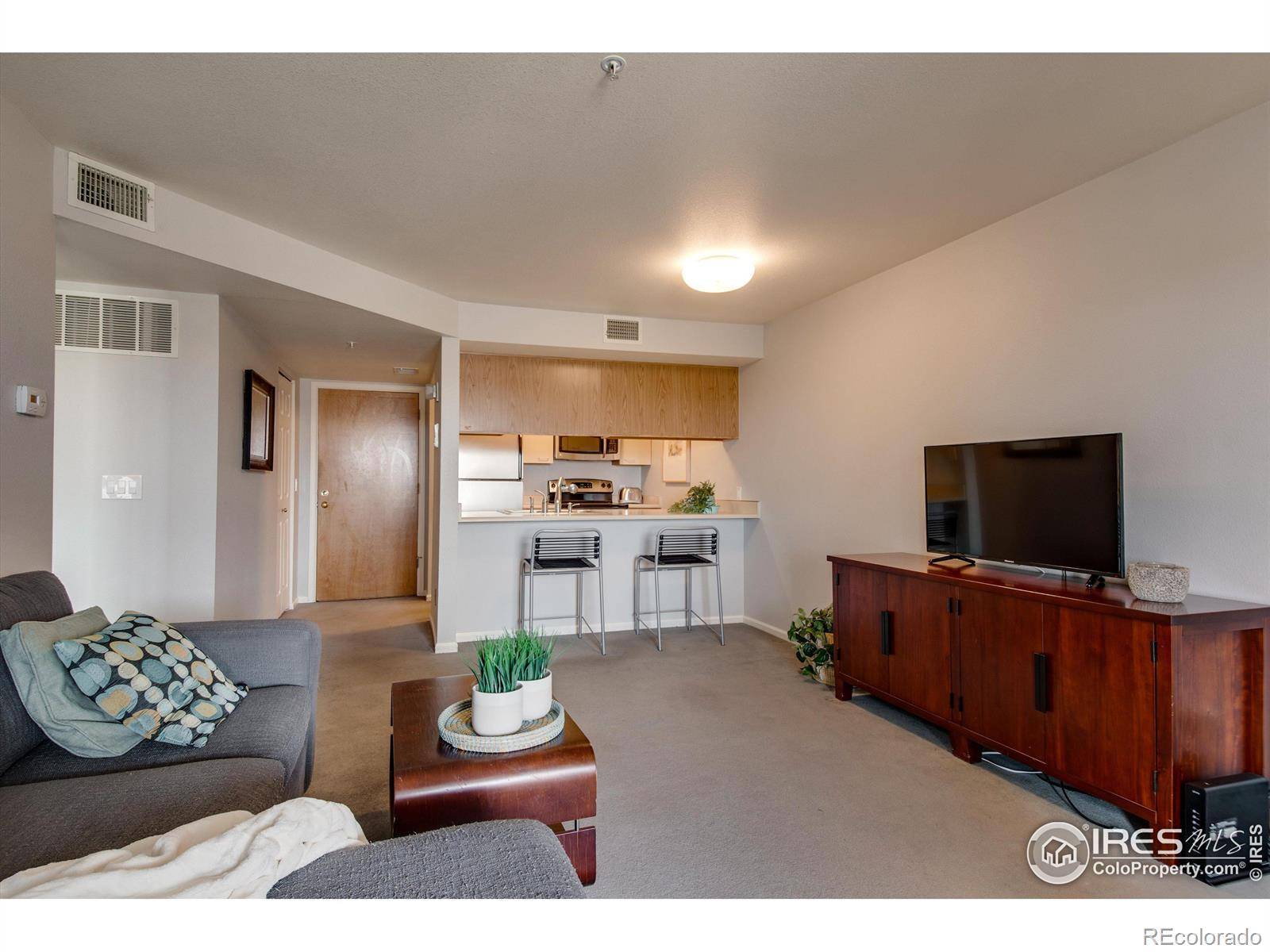 Boulder, CO 80304,2727 Folsom ST #311