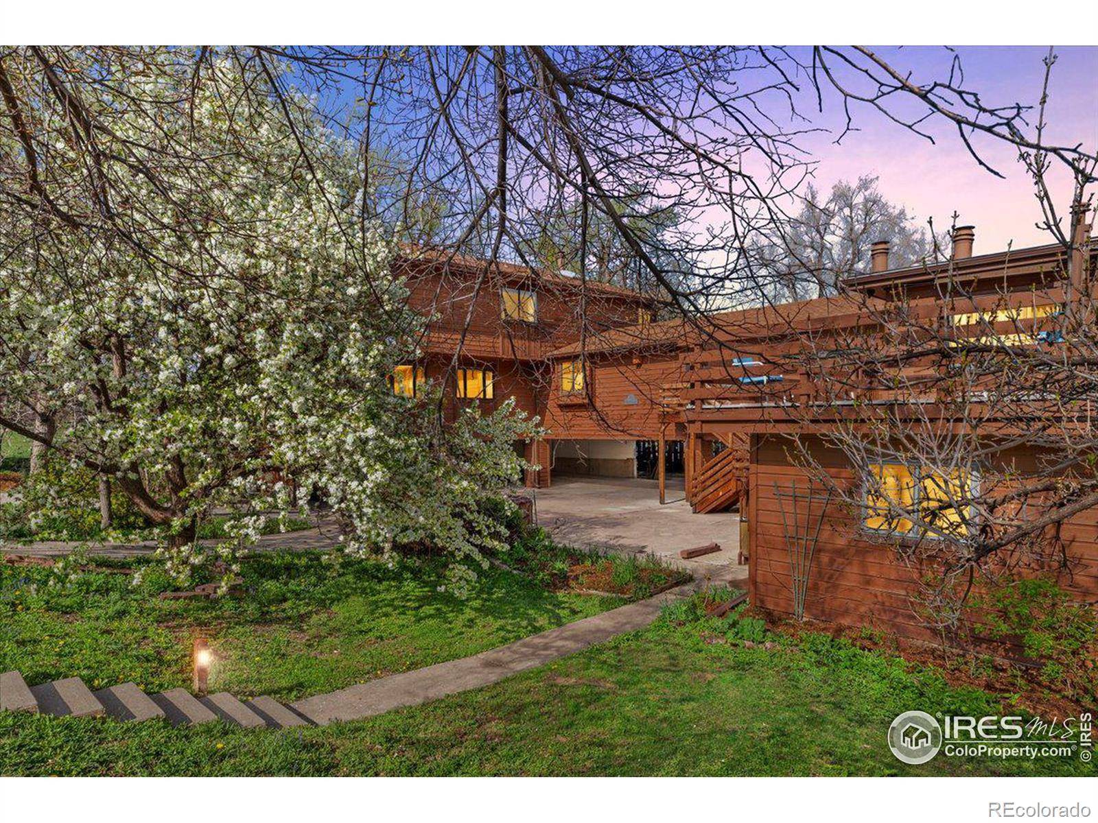 Boulder, CO 80304,815 Alpine AVE #5