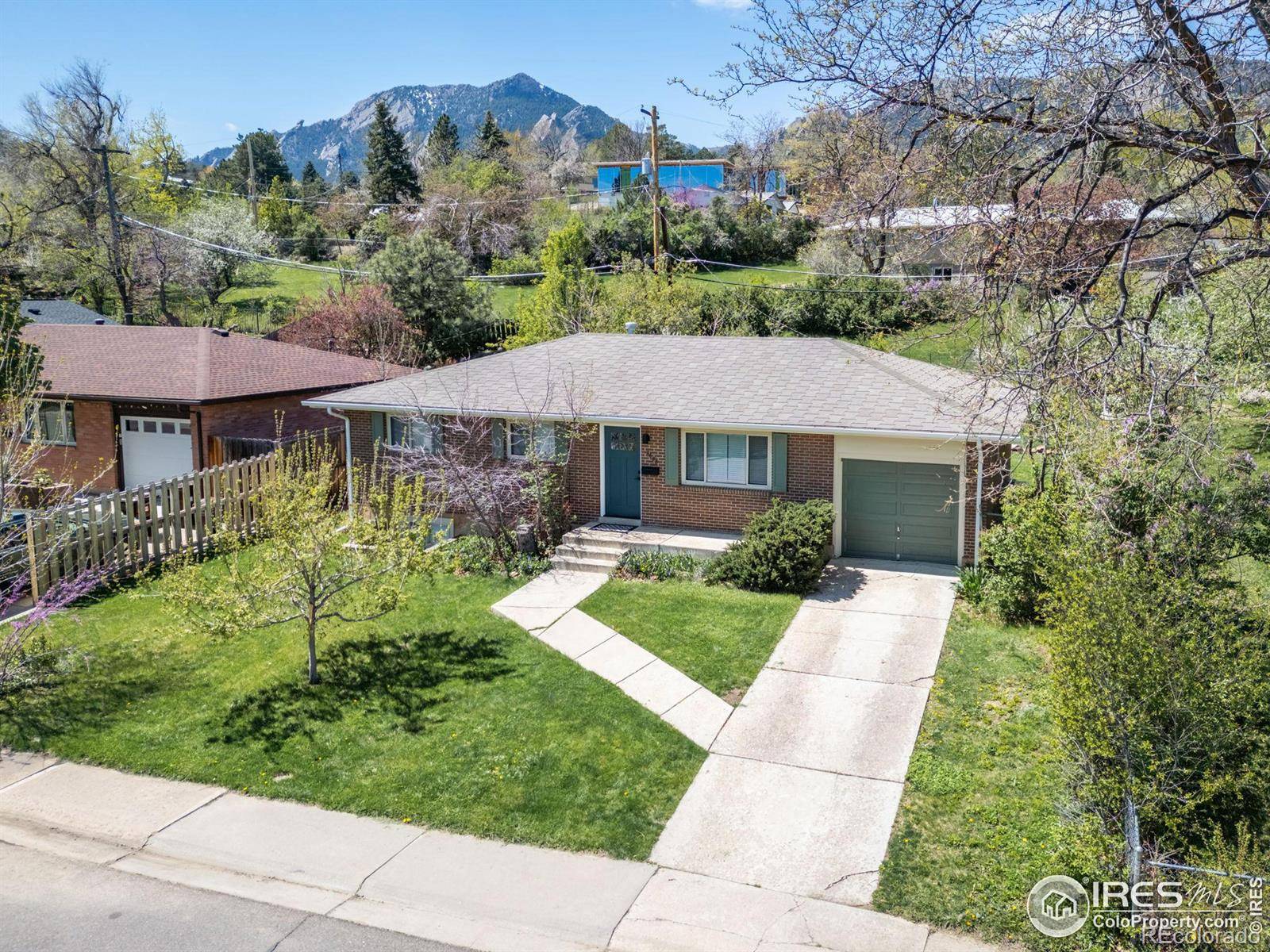 Boulder, CO 80305,2685 Kohler DR