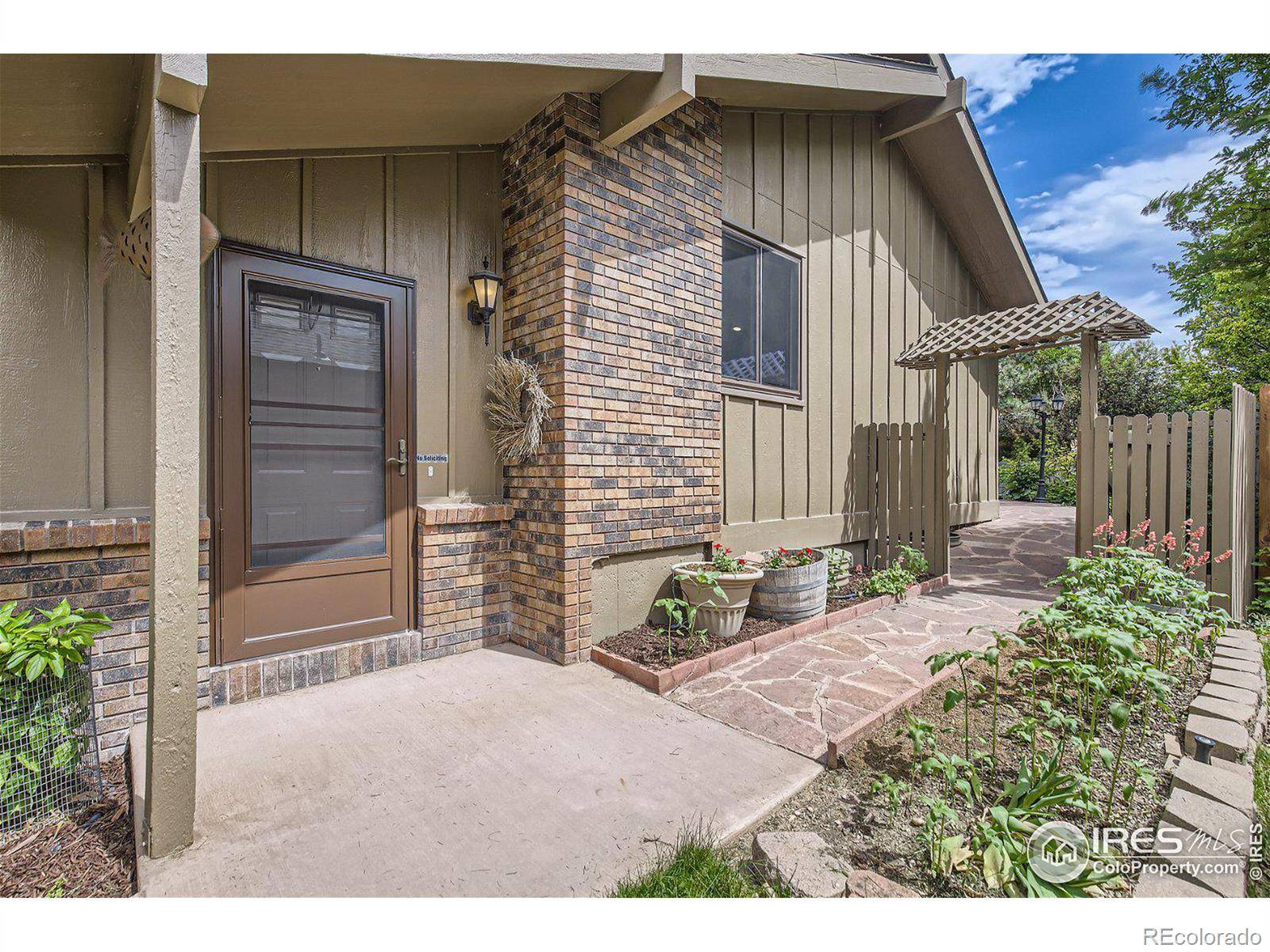 Fort Collins, CO 80525,1737 Waterford LN