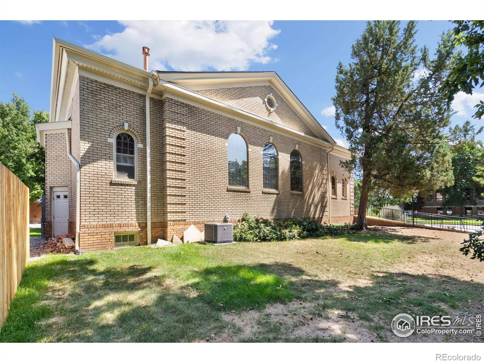 Loveland, CO 80537,301 W 4th ST