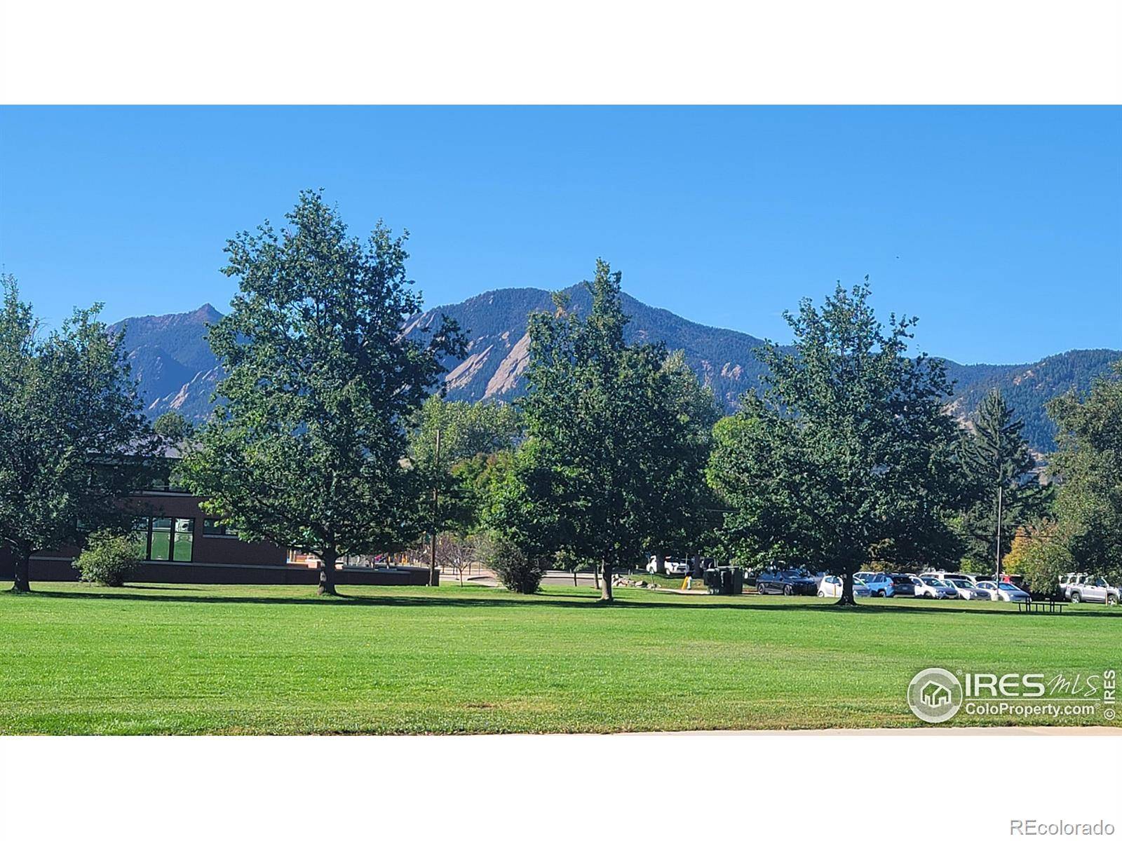 Boulder, CO 80304,2055 Glenwood DR