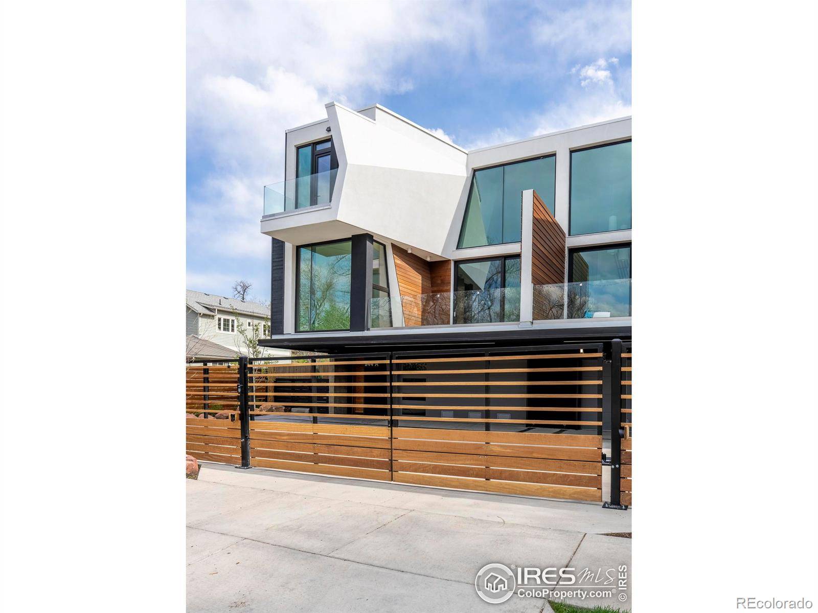 Boulder, CO 80302,944 Arapahoe AVE #B