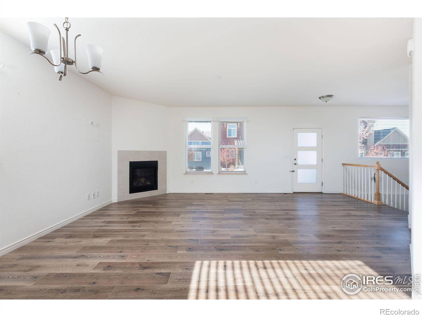 Longmont, CO 80501,1330 Country CT