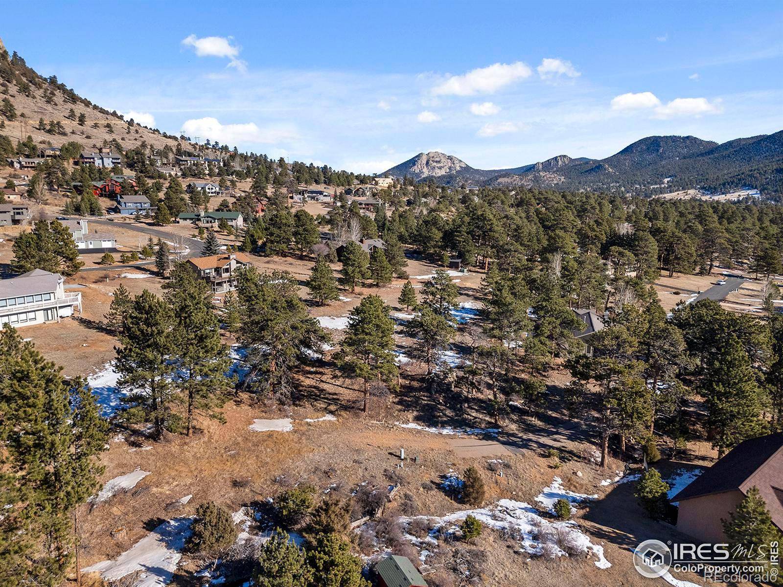 Estes Park, CO 80517,407 Pawnee DR