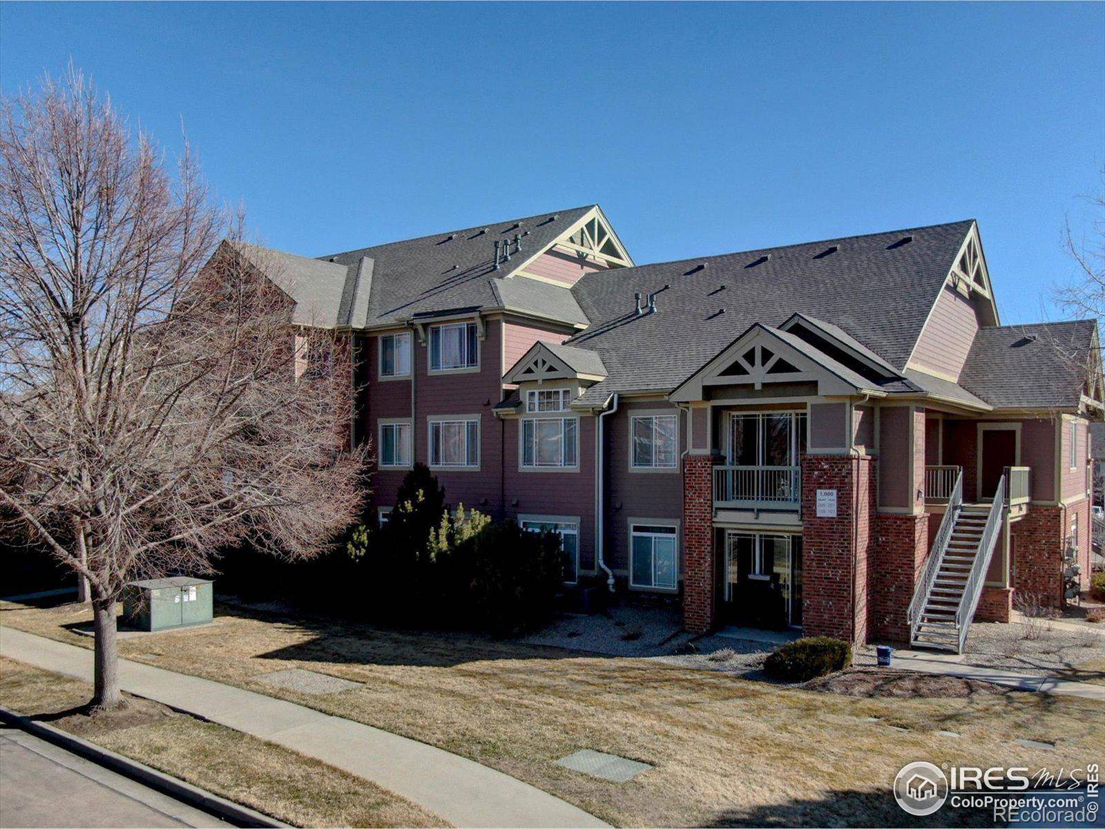 Longmont, CO 80504,804 Summer Hawk DR #1303