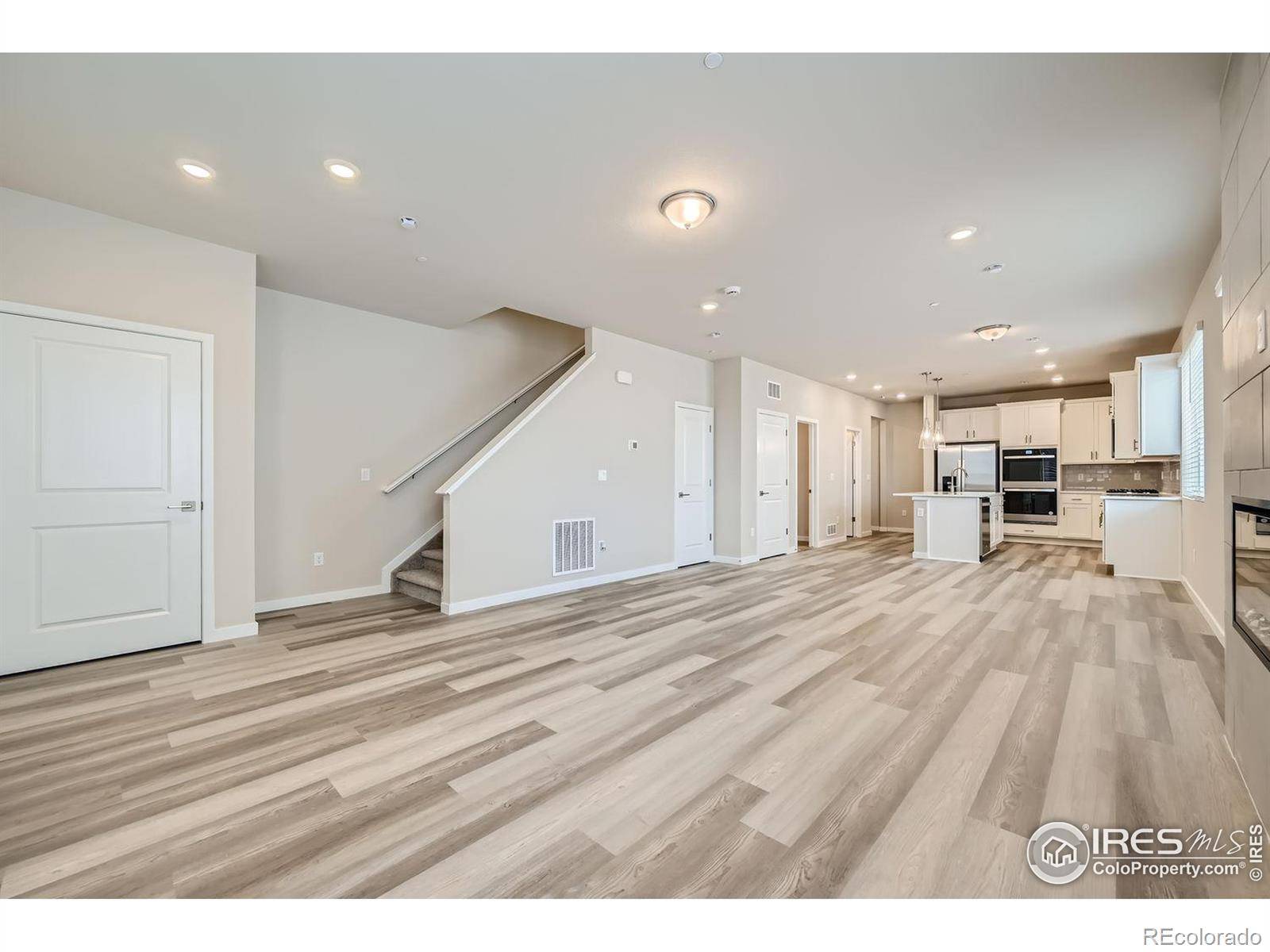 Longmont, CO 80503,2734 Bear Springs CIR