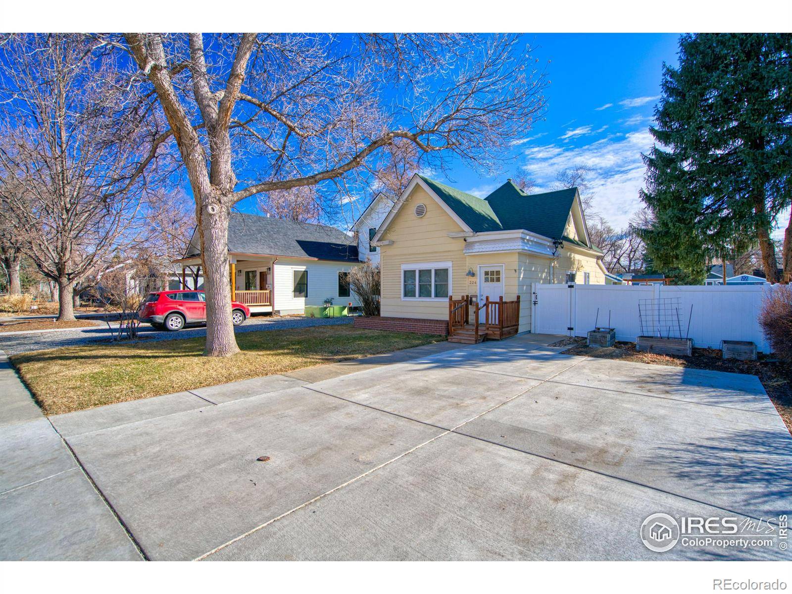 Longmont, CO 80501,324 Francis ST