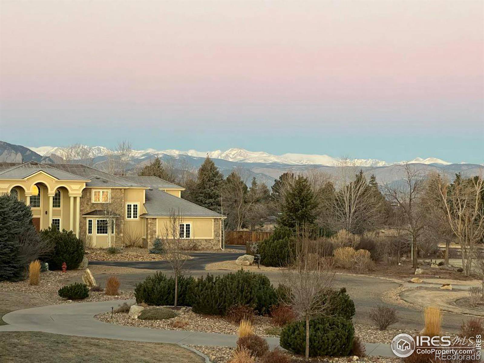 Boulder, CO 80303,7566 Skyway CT
