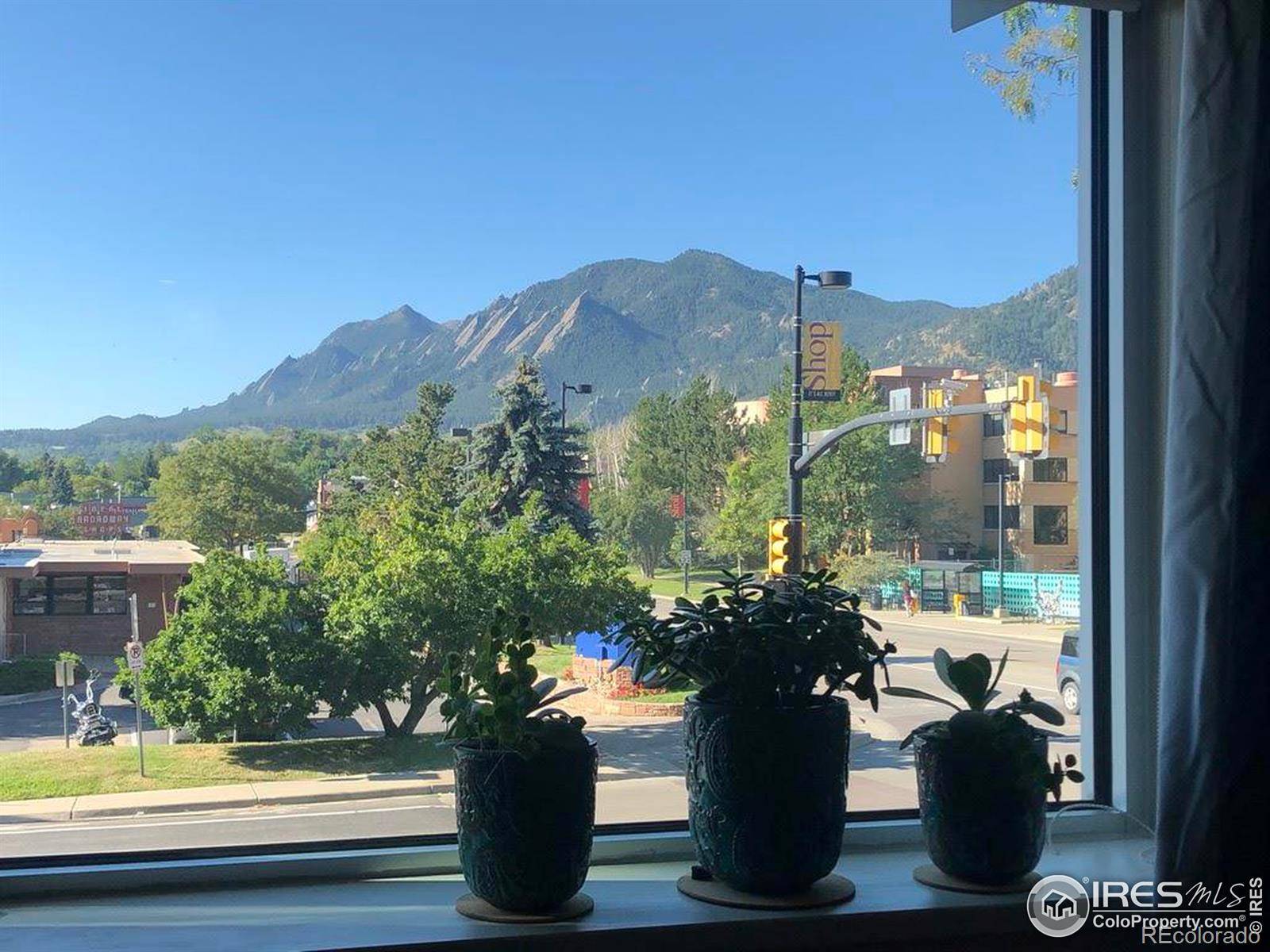 Boulder, CO 80304,1201 Balsam AVE #203